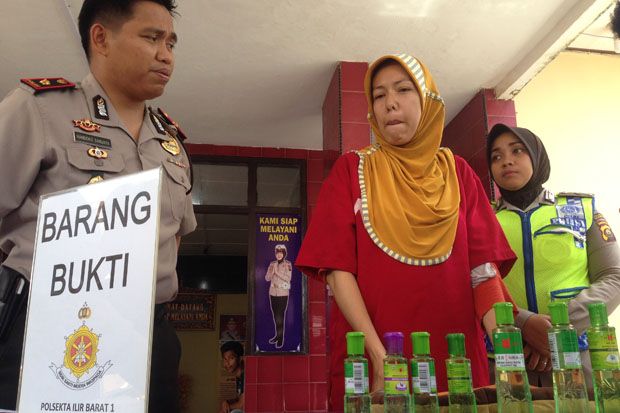 Wanita Hamil 6 Bulan...