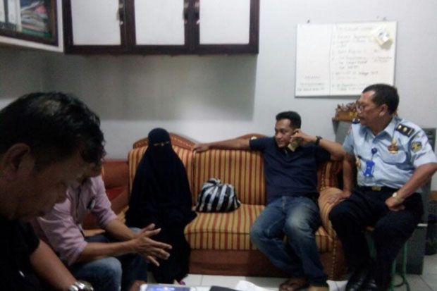 Pakai Cadar Modus Menyelundupkan...