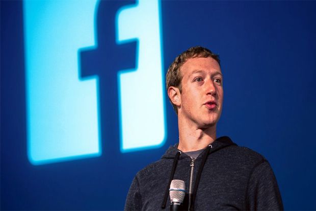 Mark Zuckerberg Angkat...