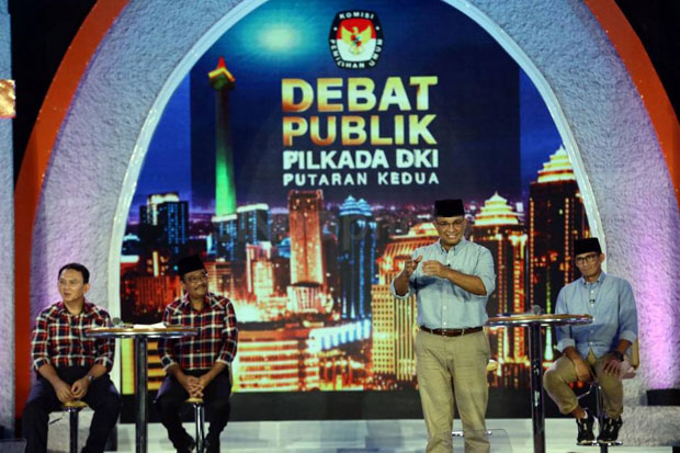 Tak Pakai Baju Kampanye...