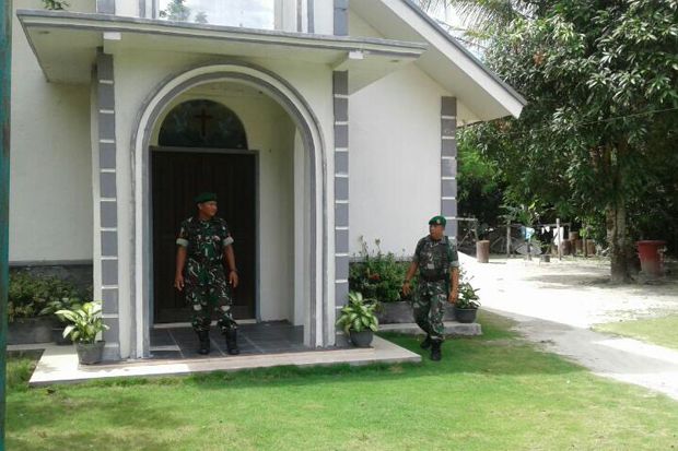 Jelang Paskah, TNI Bantu...