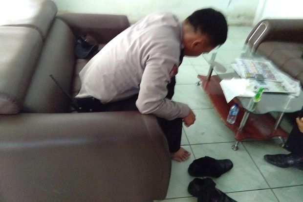 Tertimpa Pagar Saat...