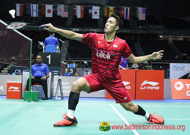 Jonatan Christie Rebut...