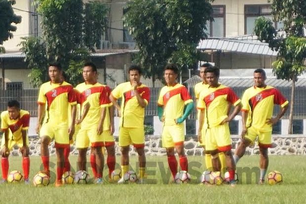 Tanpa Pelatih Utama,...