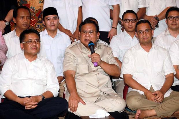 Prabowo: Anies-Sandi...