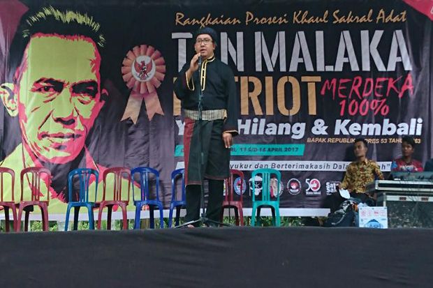 Fadli Zon Resmikan Monumen...