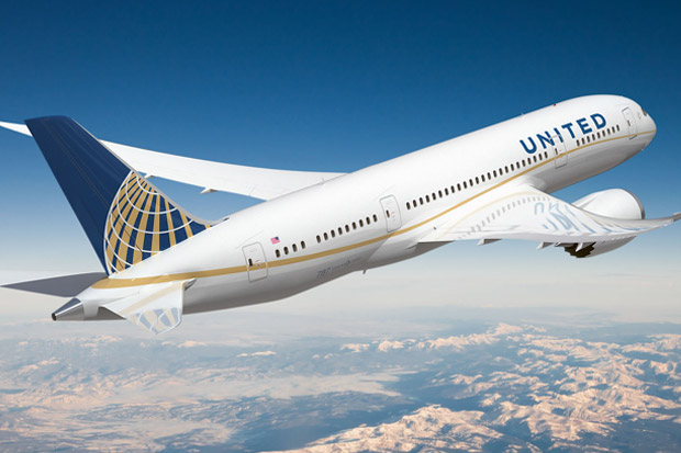 Penumpang United Airlines...