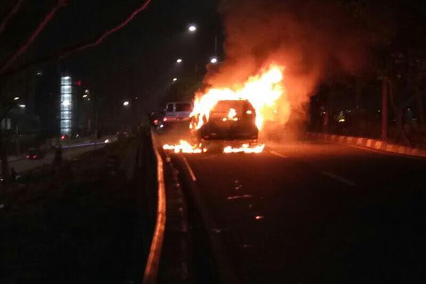 FPI Desak Polri Buru...