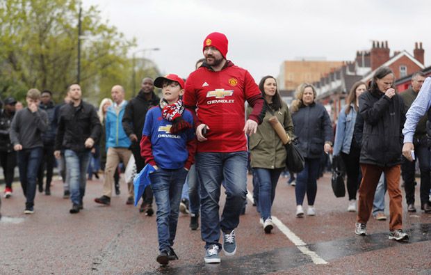 Susunan Pemain Manchester...