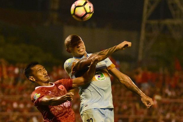 Persela Babak Belur...