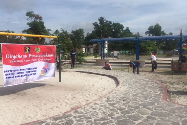 Puluhan Narapidana Bersihkan...
