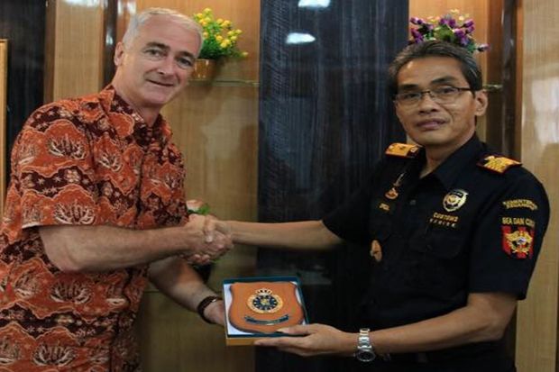 Bea Cukai Tanjung Perak...