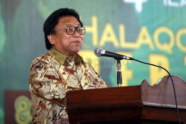 Tak Lepas Jabatan di...