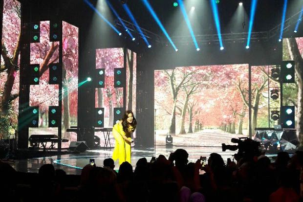 Raisa dan Isyana Sarasvati...