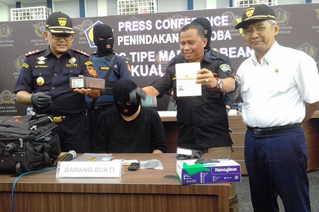 Aktor Malaysia Benjy...