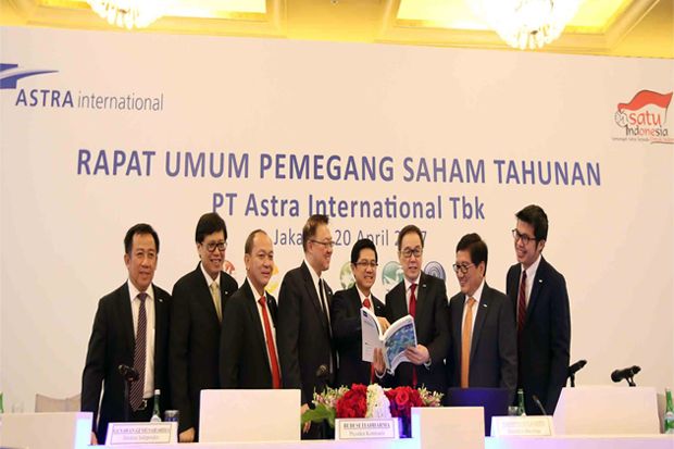 Astra Bagikan Dividen...
