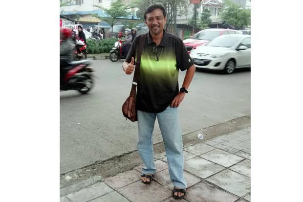 Mantan Menpora Andi...