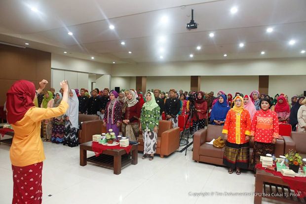 Hari Kartini, Bea Cukai...