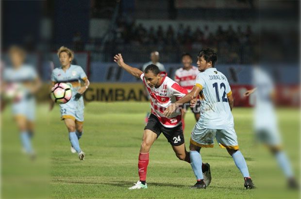 Persela Lamongan Pulangkan...