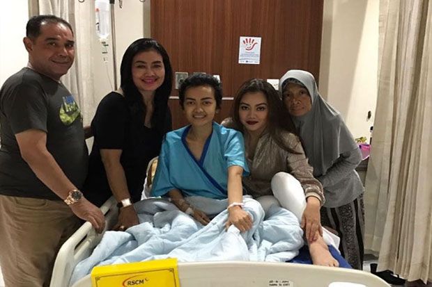 Kondisi Masih Sakit,...