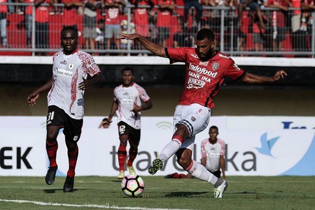 Persipura Paksa Bali...