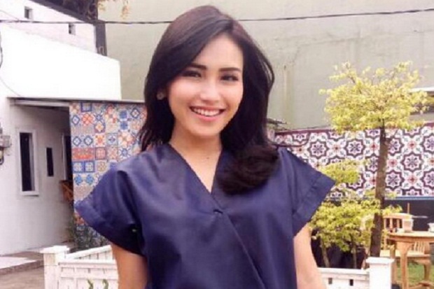 Lagi, Ayu Ting Ting...