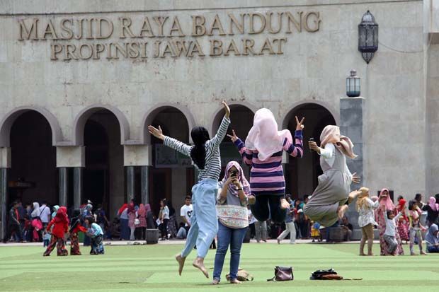 Survei Membuktikan Warga...