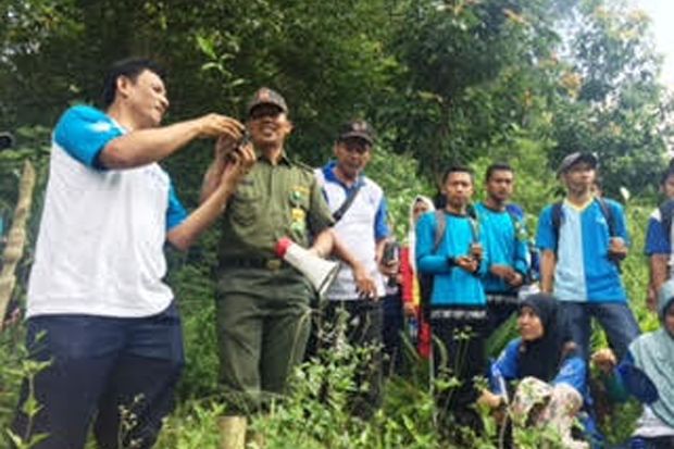 Lewat Gerakan Reboisasi,...