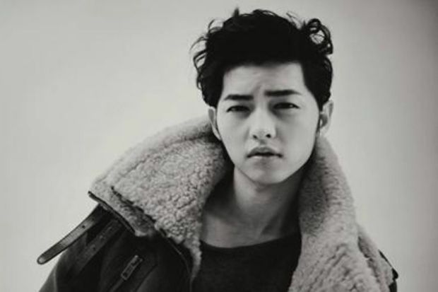 Song Joong Ki Masih...