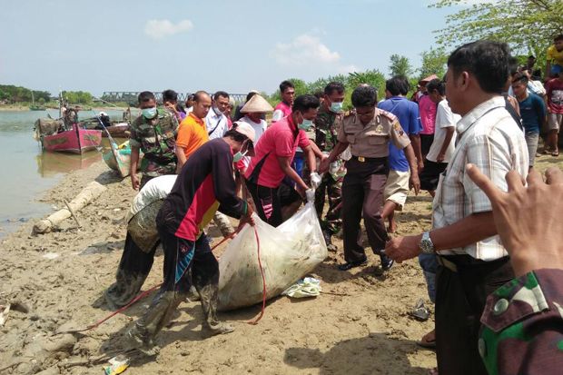 Ditarik Anak-anak, Karung...
