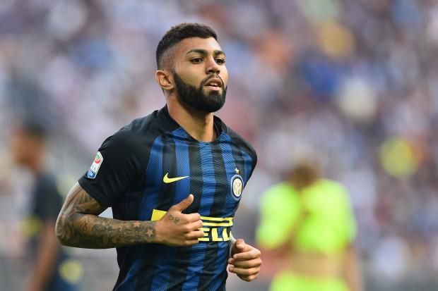 Striker Masa Depan Inter...