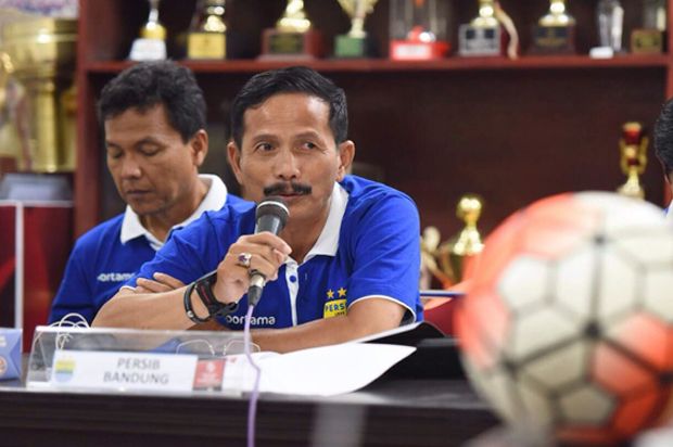 Djanur Tak Mau Menaruh...