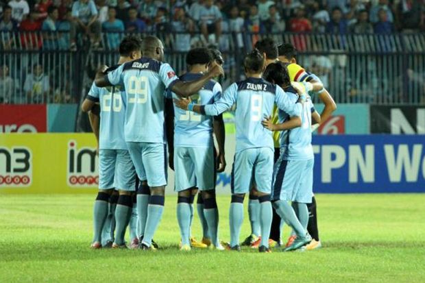 Bali United Pecat Pelatih,...