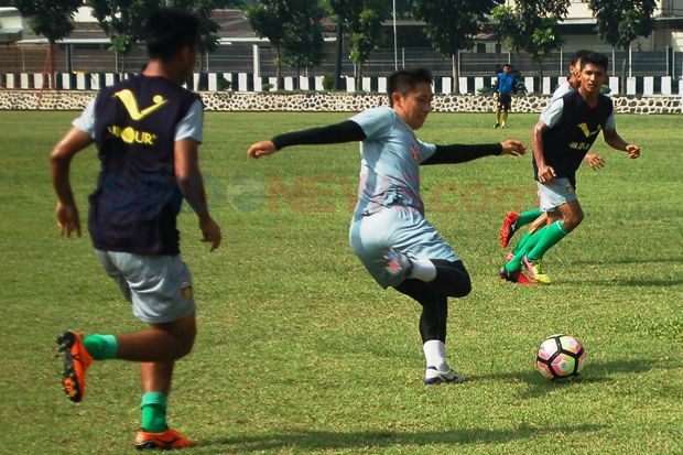 Simon Yakin Duel Bhayangkara...