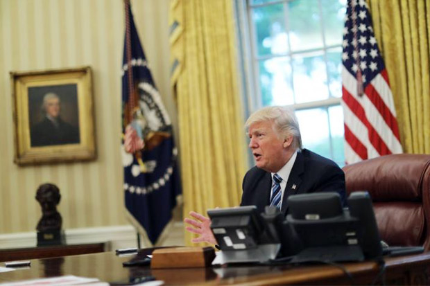 Trump Sebut Perang Besar...