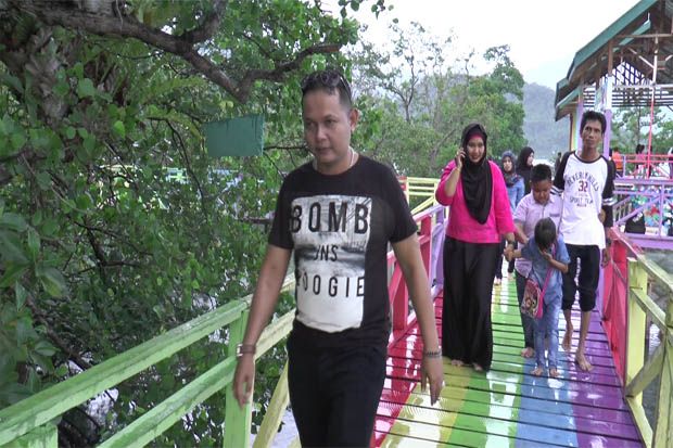 Menikmati Indahnya Sore...