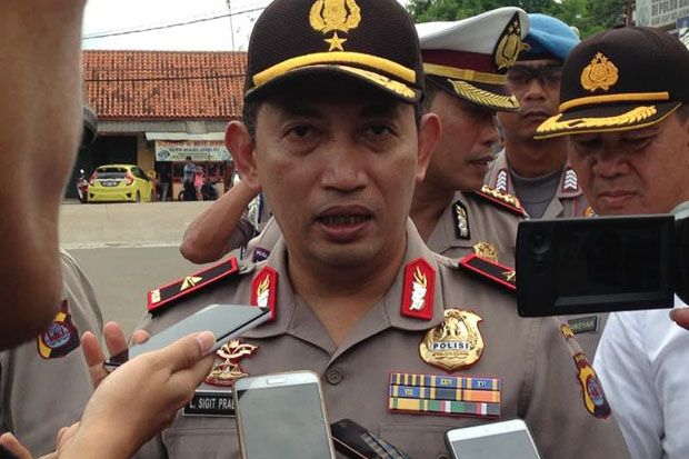 Hari Buruh, Personel...