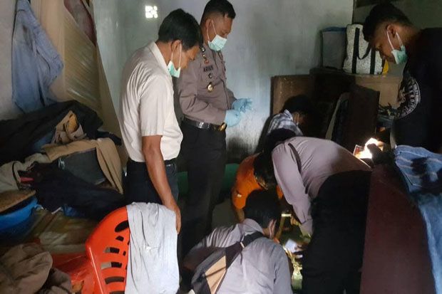 Dobrak Pintu, Yayus...