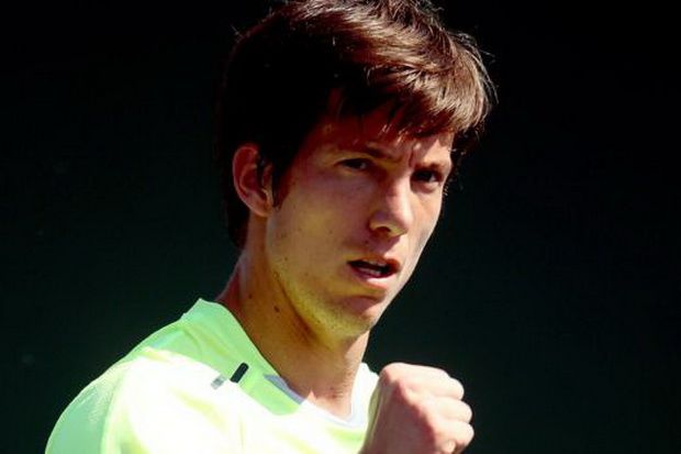 Jari Bermasalah, Bedene...