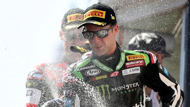 Jonathan Rea Catat Kemenangan...