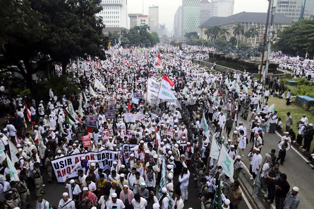 Aksi 55, Massa Akan...