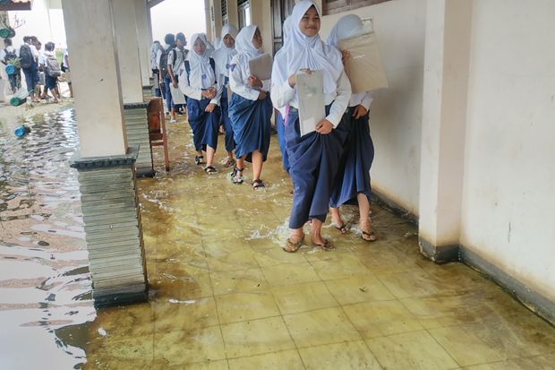 Siswa SMPN 3 Tirto Ujian...
