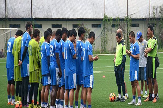 Djanur Kesampingkan...