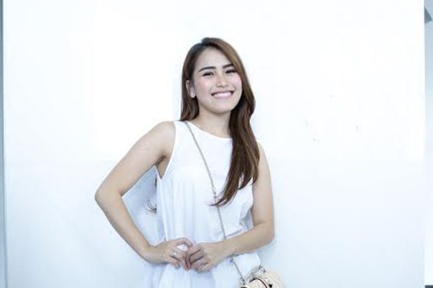 Ayu Ting Ting Coba Tegar...
