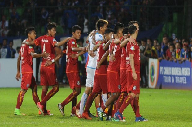 Ditantang Barito Putera,...
