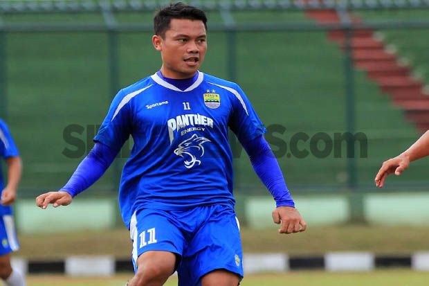 Djadjang Nurjaman Kepincut...