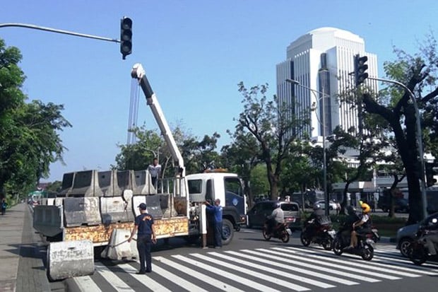 Aksi 55, Polisi Blokade...