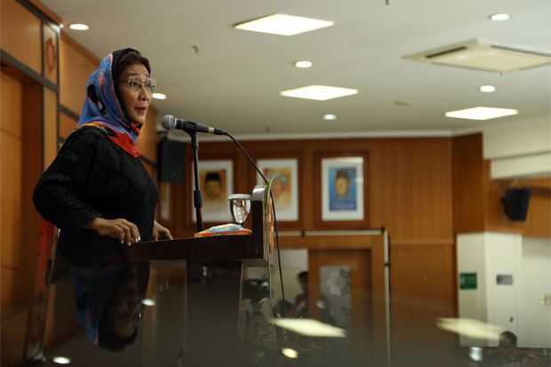 Diprotes, Susi Pudjiastuti...