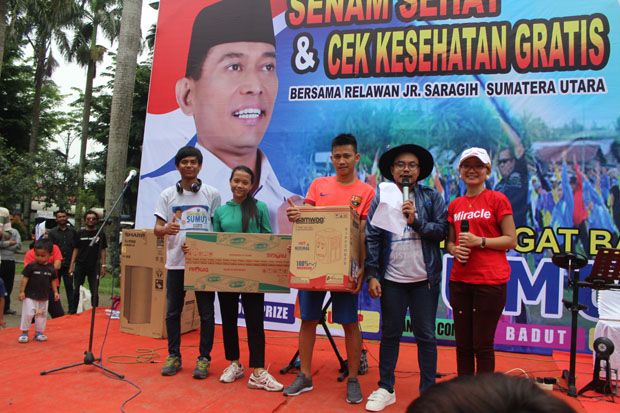 Relawan JR Saragih Adakan...
