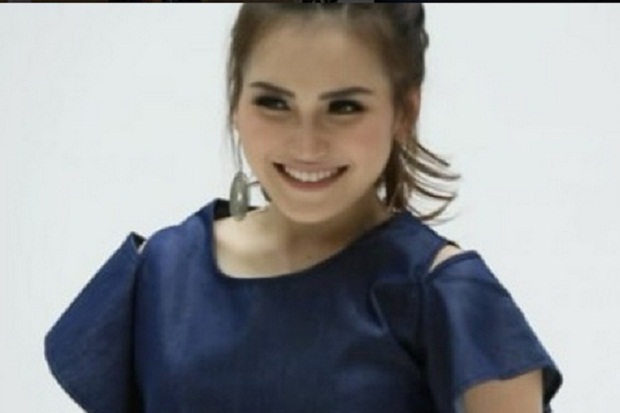 Ayu Ting Ting Senang...